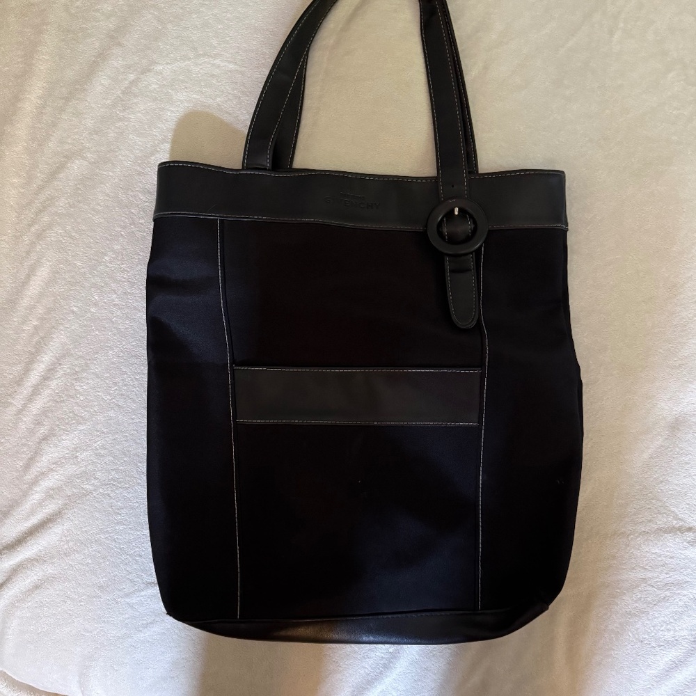 Givenchy black leather bag with buckles